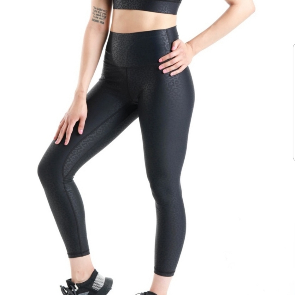 Strong Physiques Black Leopard Leggings